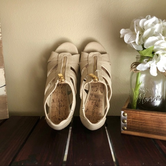 Cream colored wedges - Picture 4 of 4